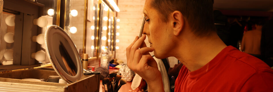 maquillage transformiste backstage loge belle epoque 2024