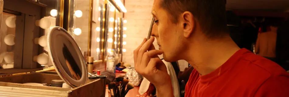 maquillage transformiste backstage loge belle epoque 2024
