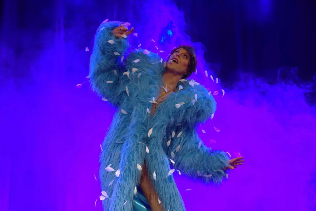 blog 2025 l evolution des costumes tradition modernite