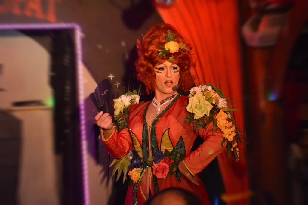 pourquoi j ai reinvente les numeros retro marianne james maria ulrika von glott.