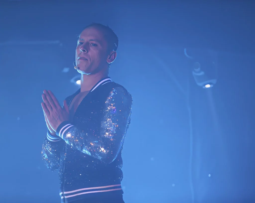 de la timidite a la scene comment miss caline a trouve sa voix temps blog