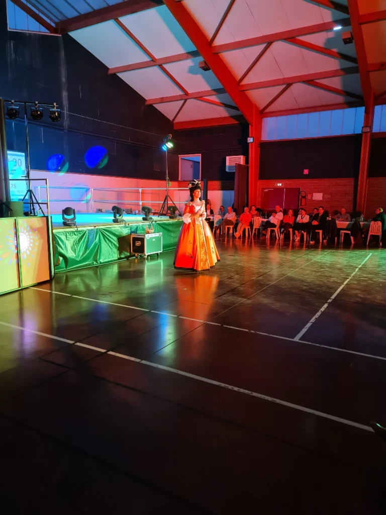 mes spectacles transformistes pour animer les fetes de villages et communes espace scene loge