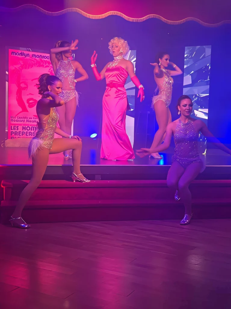 pourquoi le cabaret fascine t il toujours autant art caberettiste