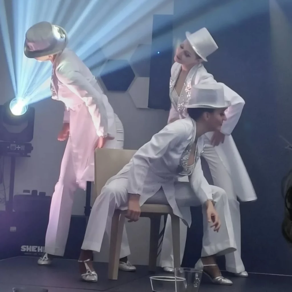 pourquoi le cabaret fascine t il toujours autant proximiter