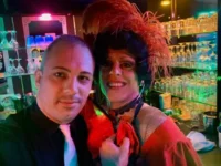 Selfie transformiste en french cancan Selfie transformiste en french cancan