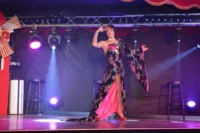 Regardez moi(Démaquillage) pour le spectacle 2018 à 2023 au cabaret La Belle Epoque
