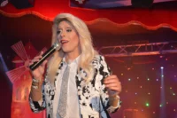 Sylvie Vartan (La Maritza) pour le spectacle 2018 à 2023 au cabaret La Belle Epoque